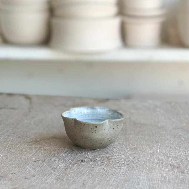 Blossom bowl - small in Fossil and lively white glaze