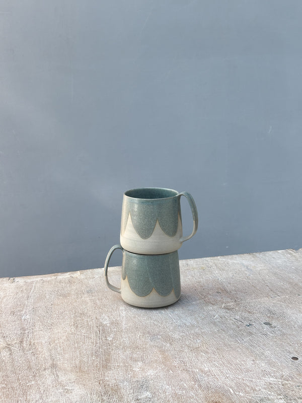 XXL Lazy & Relax mug - 500ml. (16,9 Fl.Oz.) - Grey clay + TealMist with finger marks