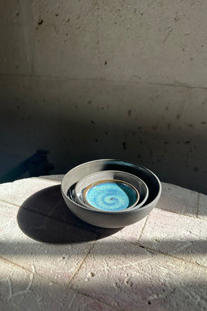 small set of nesting bowls