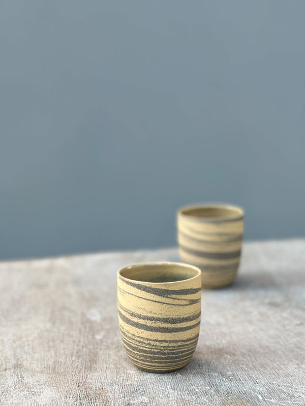 Cafe Lungo Marble Neriage cups no handles - Concrete + Straw