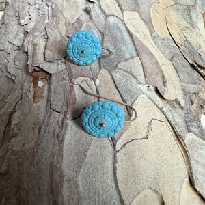 Zeeuwse knot turquoise blue - matt - small earwire
