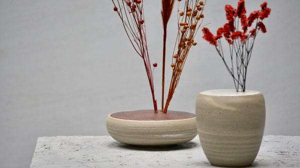 High round lid vase - Recycled & Reclaimed marbled clay