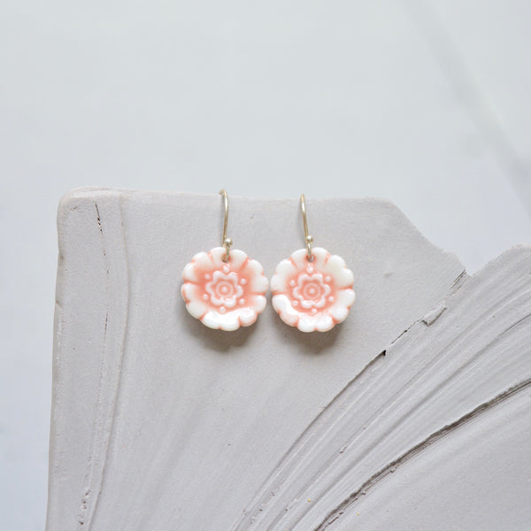 Fleur Du Joly earringss - White & peach gloss - small earwire