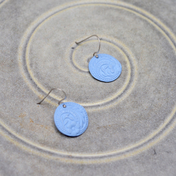 Flower swirls earrings - Unglazed matt heavenly blue - small earwire