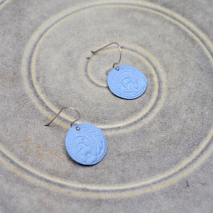 Flower swirls earrings - Unglazed matt heavenly blue - small earwire