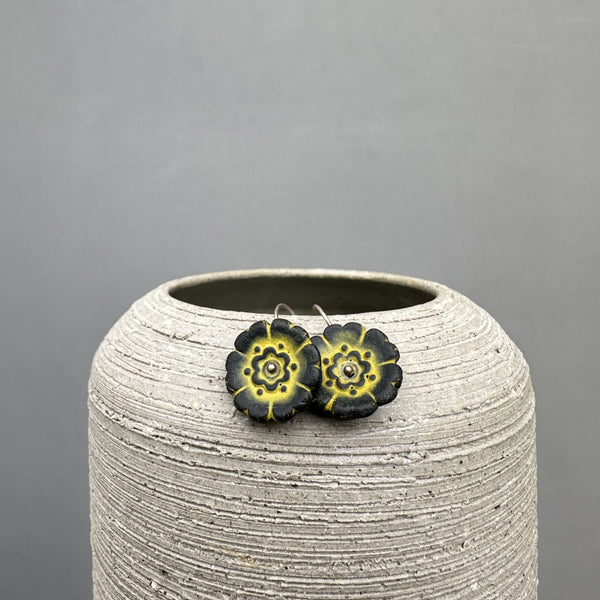 Fleur Du Joly earrings - Black + Bright yellow - small french earwire