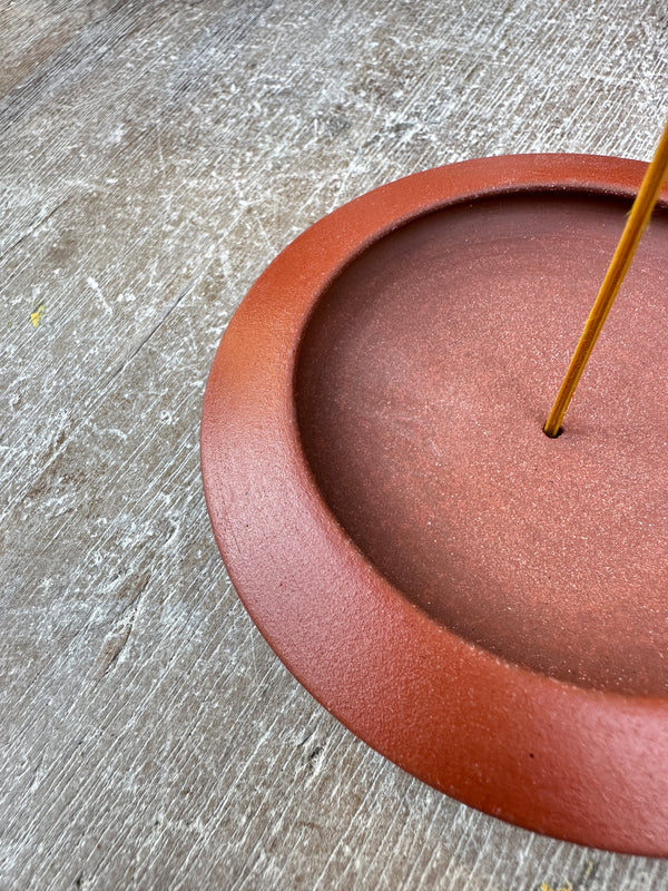 terra sigillata on red stoneware clay