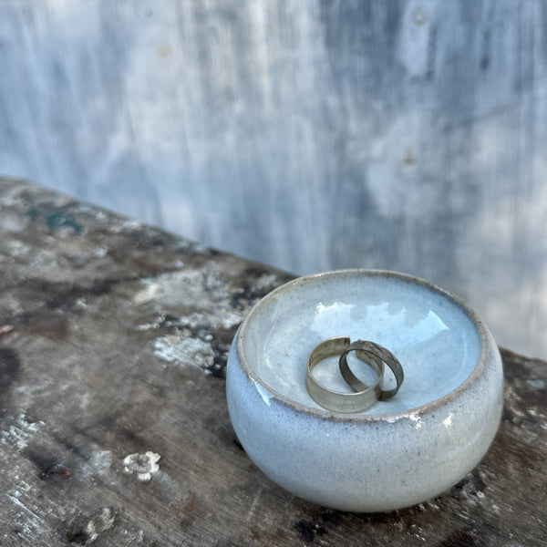 Ceramic jewelry dish - Lunar Voids - Hollow Ceramics in Lunar glaze - Nr.2