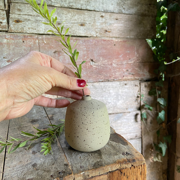 Little vase with sharp shoulders and sweet little neck - Caramel speckled.