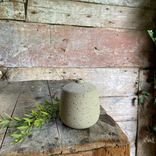 Little vase with sharp shoulders and sweet little neck - Caramel speckled.