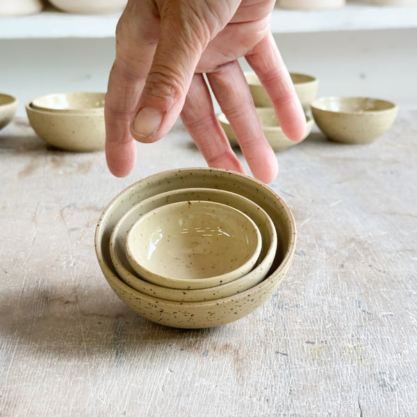 Mini nesting bowls - 3 little bowl in Yellow Stone