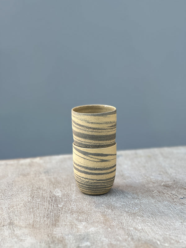 Cafe Lungo Marble Neriage cups no handles - Concrete + Straw