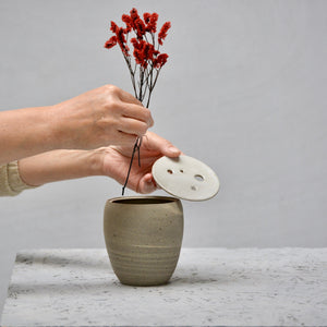 High round lid vase - Recycled & Reclaimed marbled clay