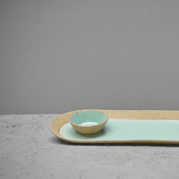 Yellow Spotted - Medium pill plate [ 14x5.5"] - Ice green